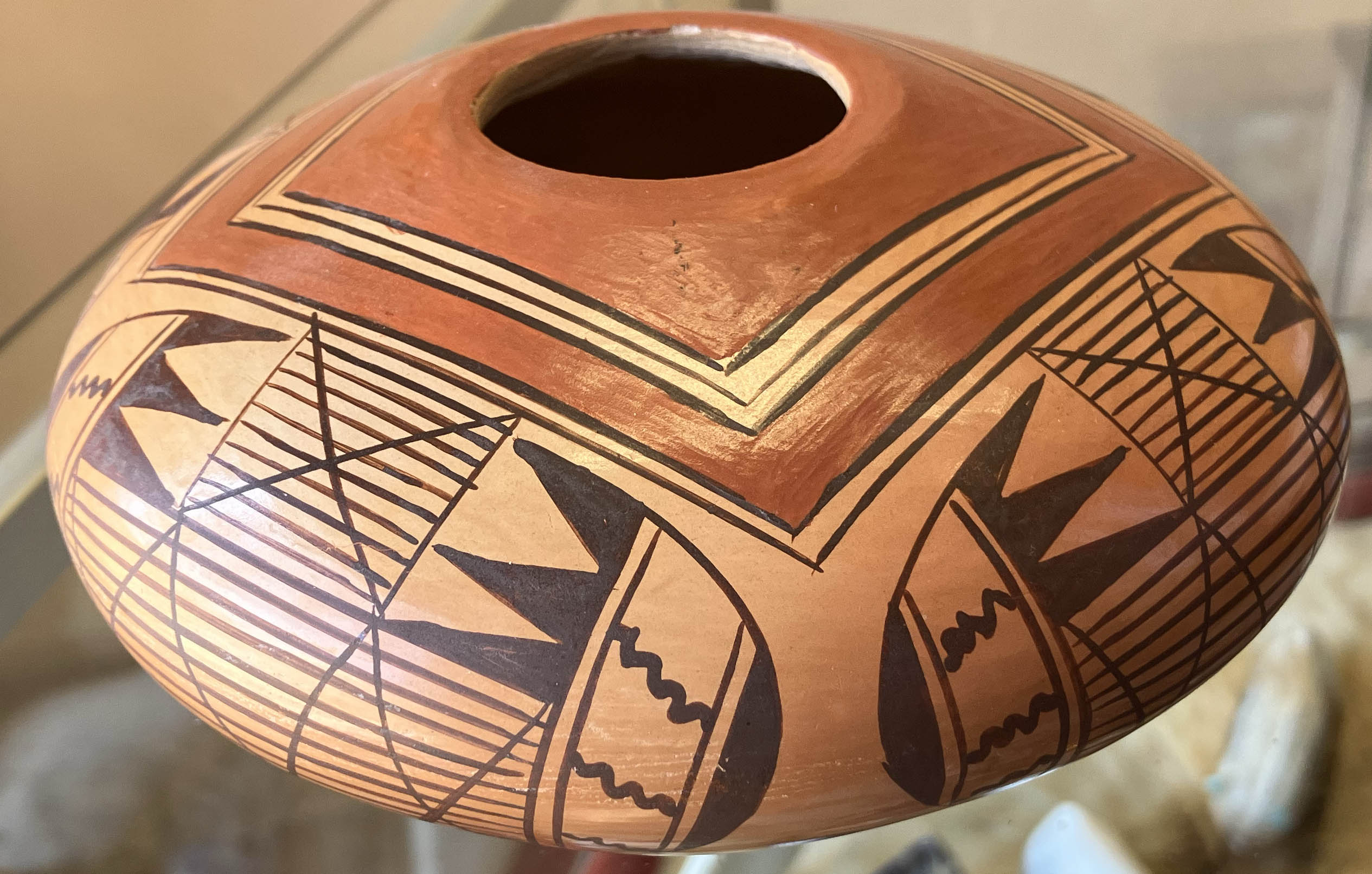 Vernida Polaccq Nampeyo | Hopi Migration Pattern Pot | Penfield Gallery of Indian Arts | Albuquerque, New Mexico